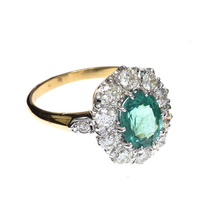 18CT GOLD EMERALD AND DIAMOND RING - Image 2 of 3