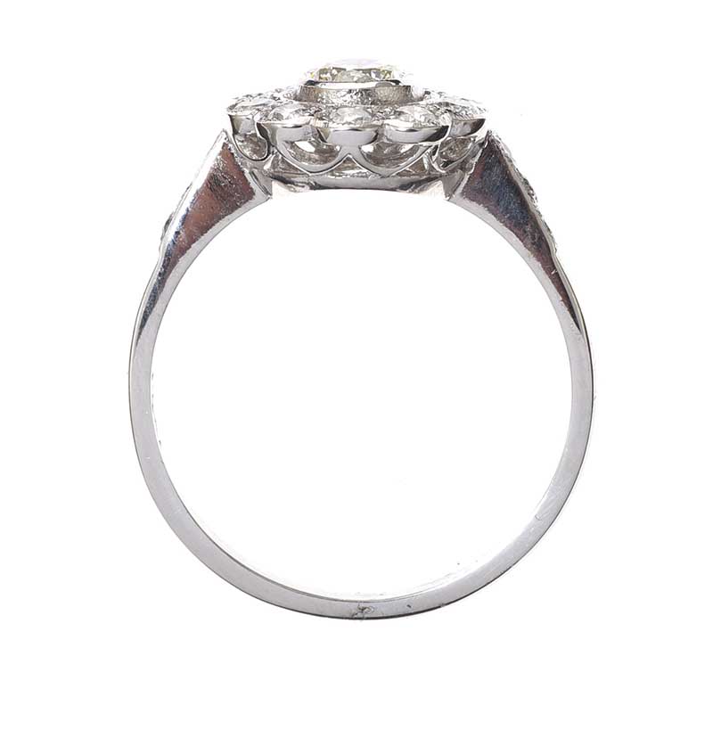 PLATINUM DIAMOND DAISY CLUSTER RING - Image 3 of 3