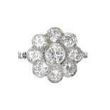 18CT GOLD DIAMOND FLORAL CLUSTER RING