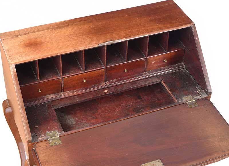 GEORGIAN MAHOGANY BUREAU - Image 4 of 7