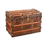 TRAVEL TRUNK