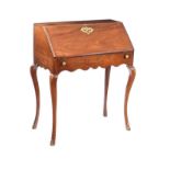 GEORGIAN MAHOGANY BUREAU