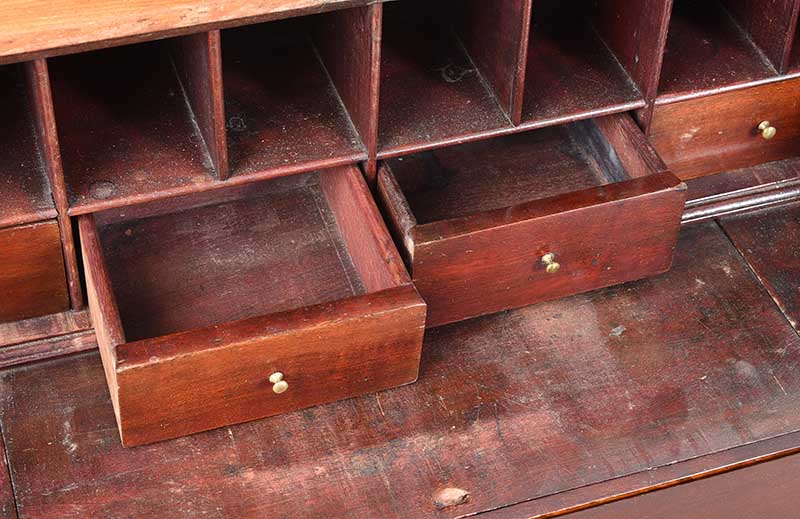 GEORGIAN MAHOGANY BUREAU - Image 5 of 7