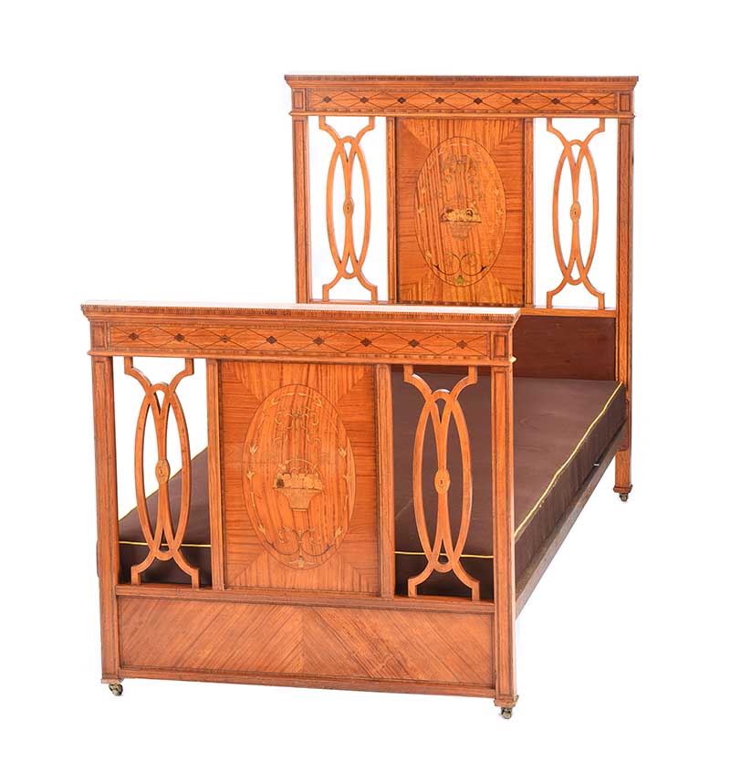 PAIR OF EDWARDIAN SATINWOOD BEDS - Image 2 of 4