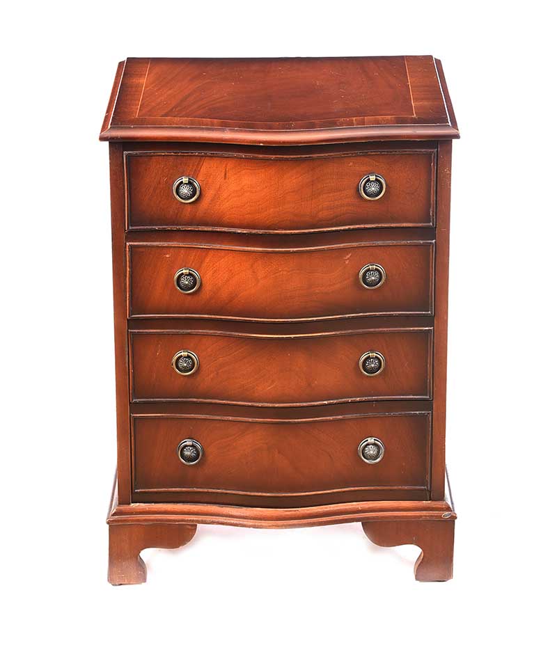 MAHOGANY SERPENTINE FRONT MINIATURE CHEST OF DRAWERS - Image 5 of 6