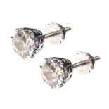 18CT WHITE GOLD DIAMOND STUD EARRINGS