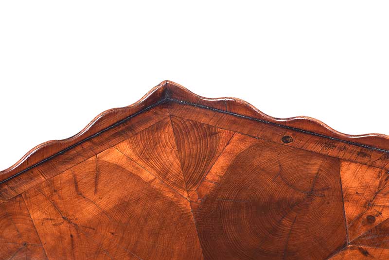 OYSTER VENEERED LAMP TABLE - Image 2 of 5