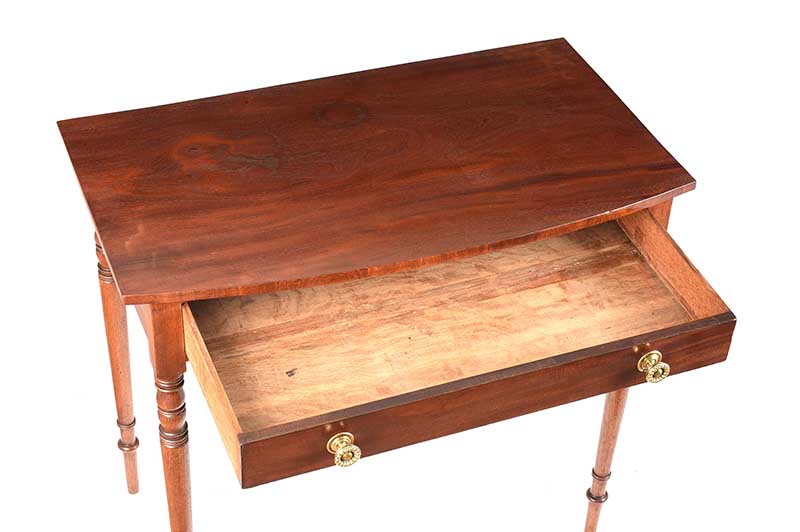REGENCY BOW FRONT SIDE TABLE - Image 2 of 4
