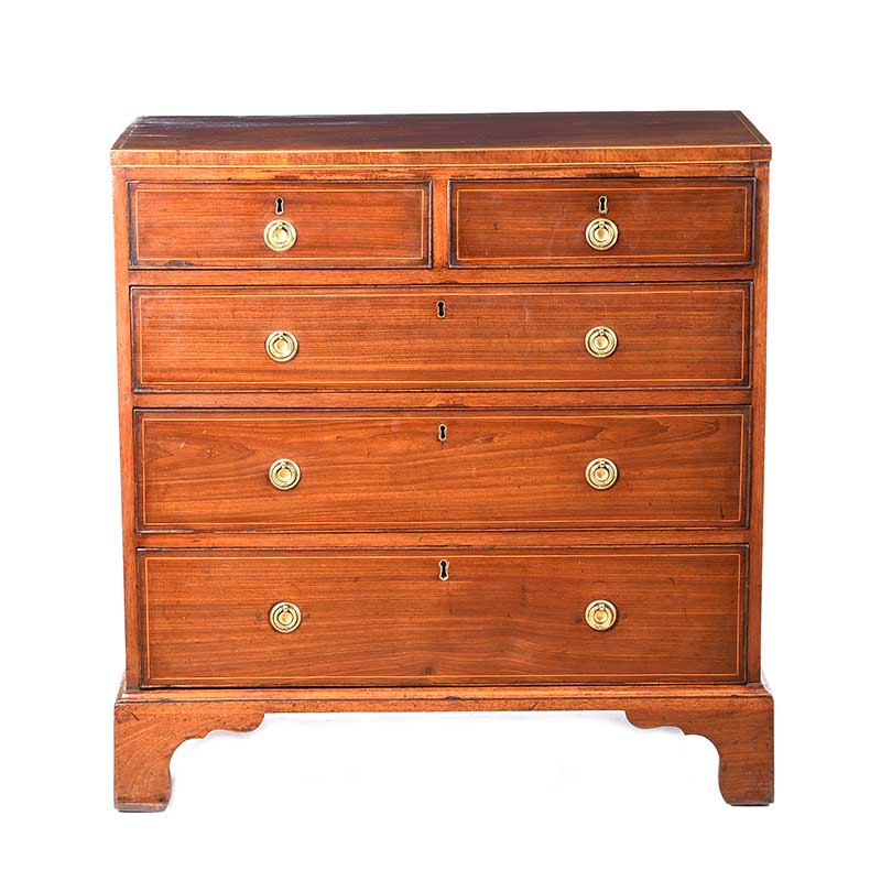 GEORGIAN IRISH MAHOGANY CHEST OF DRAWERS - Image 5 of 6