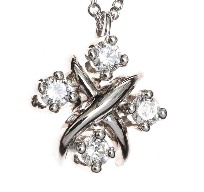 TIFFANY & CO. SCHLUMBERGER PLATINUM AND DIAMOND 'LYNN PENDANT AND CHAIN' - Image 2 of 4