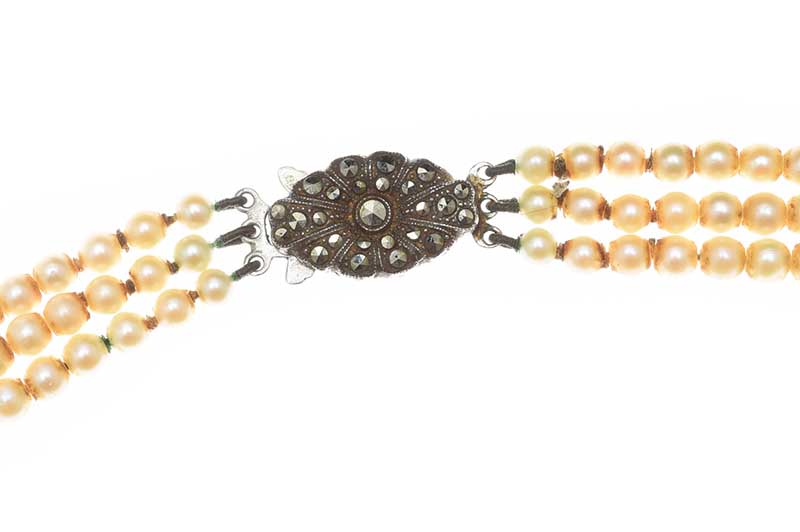 TRIPLE STRAND OF CULTURED PEARLS WITH SILVER AND MARCASITE CLASP - Image 3 of 5