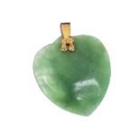 9CT GOLD JADE HEART PENDANT