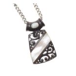 STERLING SILVER CHAIN WITH A FAUX MOTHER OF PEARL PENDANT