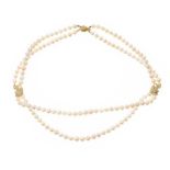 18CT GOLD PEARL AND DIAMOND NECKLACE