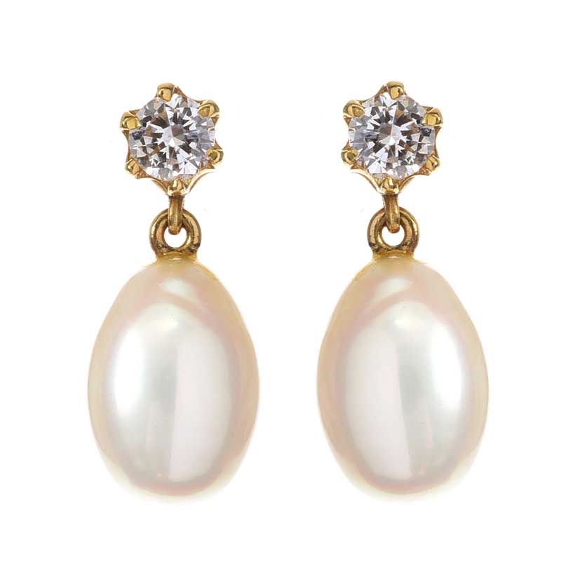 18CT GOLD PEARL AND DIAMOND DROP EARRINGS