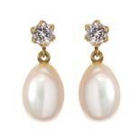 18CT GOLD PEARL AND DIAMOND DROP EARRINGS