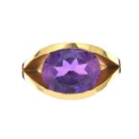 18CT GOLD AMETHYST RING