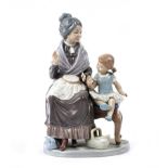 LLADRO FIGURE