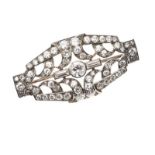 PLATINUM DIAMOND BROOCH