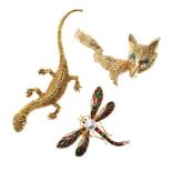 THREE COSTUME BROOCHES