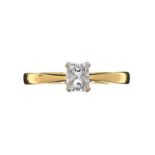 18CT GOLD DIAMOND SOLITAIRE RING