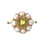 14CT GOLD PERIDOT AND PEARL RING