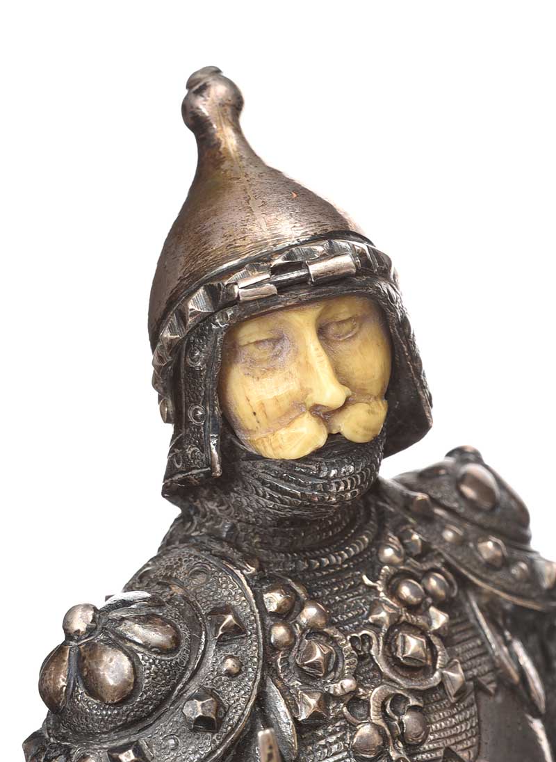 GERMAN SILVER FIGURE OF A MEDIEVAL KNIGHT - Image 6 of 7