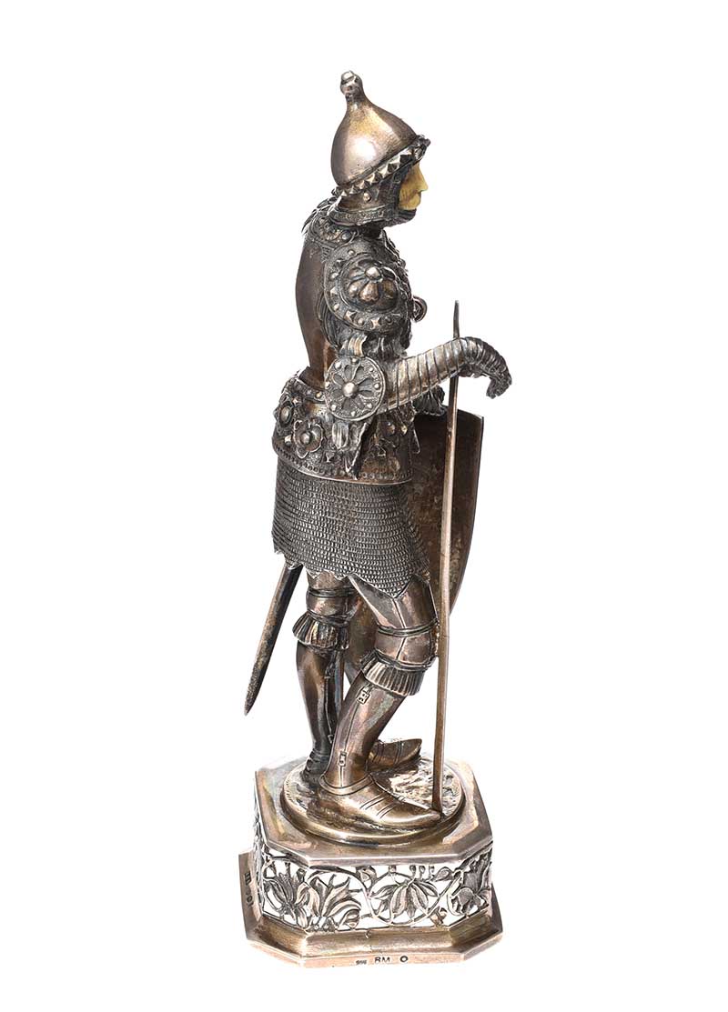 GERMAN SILVER FIGURE OF A MEDIEVAL KNIGHT - Image 3 of 7