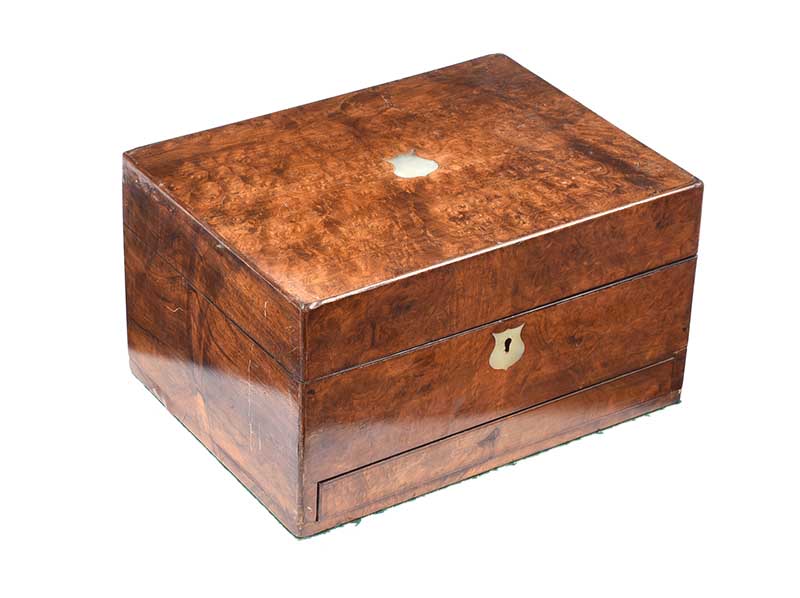 WALNUT VANITY BOX - Image 6 of 7