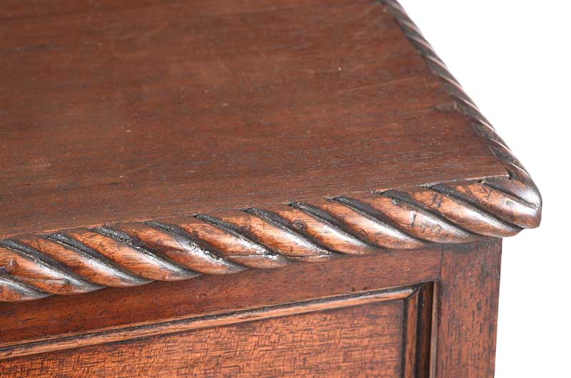 REGENCY MAHOGANY CHEST OF DRAWERS - Image 3 of 6