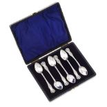 EDWARDIAN SET OF BOXED STERLING SILVER SPOONS