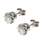 PAIR OF DIAMOND STUD EARRINGS