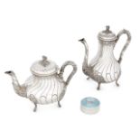 A French silver teapot and matching coffee pot, 1895-1923, Henri Lapeyre, of bellied form with