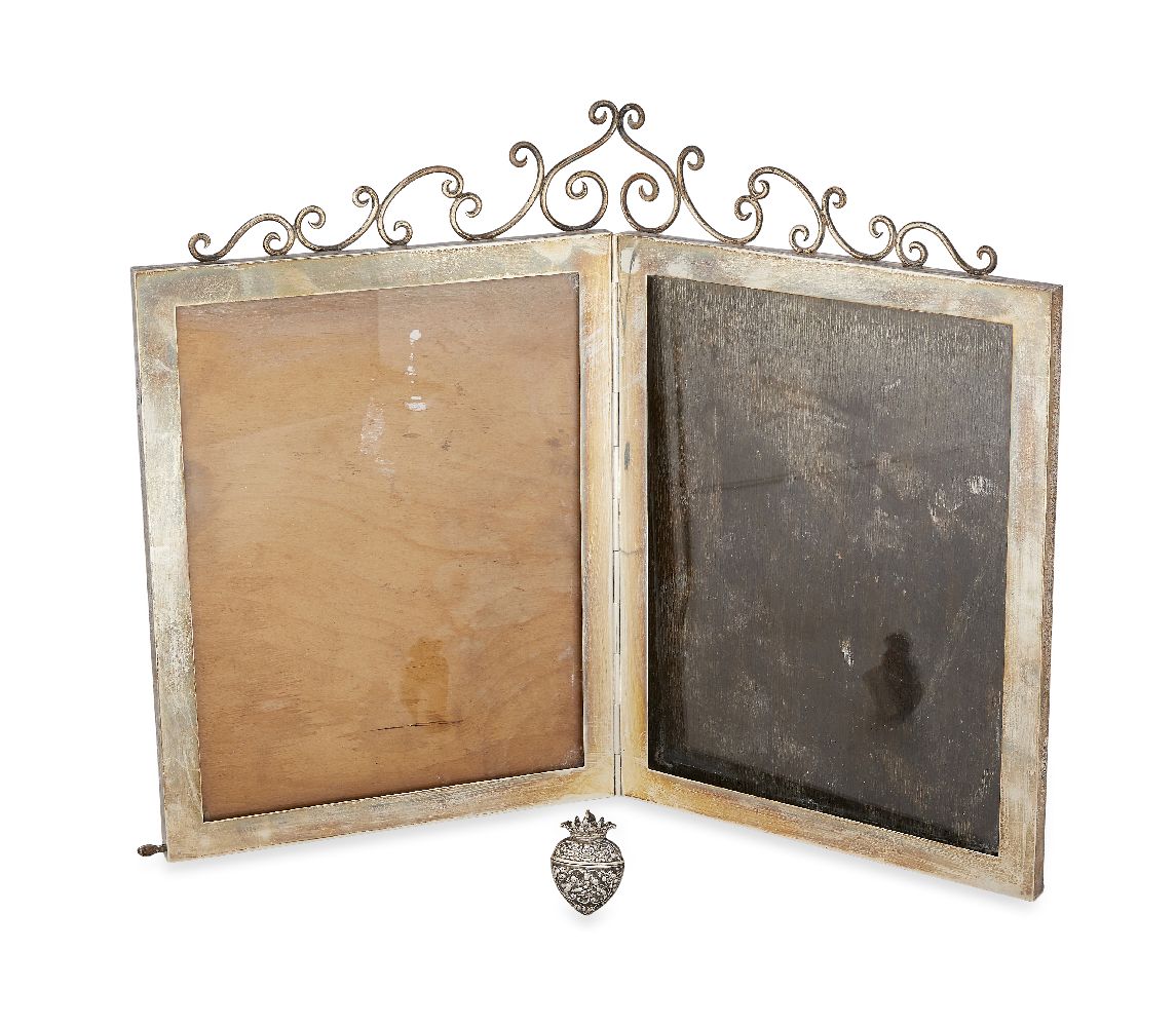 An Edwardian silver folding photograph frame, London c.1905, probably Hewson & Williams, of plain