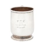 A silver tankard, Birmingham c.1928, Ollivant & Botsford, with presentation engraving, 11.5cm