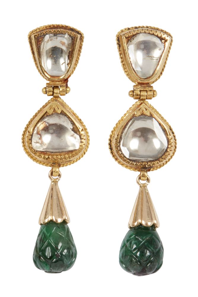 A pair of diamond and carved emerald gold earrings, India, 20th century, formed of a hinged gold