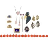 A group of jewellery and costume jewellery, comprising: four rings, a circular-cut sapphire and