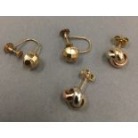 Two pairs of 9 ct gold earrings (3 grammes total weight)
