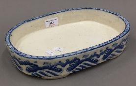 A Chinese blue and white pottery flower/bulb trough