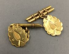 A pair of 22 ct gold cufflinks (8 grammes total weight)