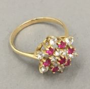 An 18 ct gold dress ring