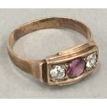 An antique rose gold ring (2.