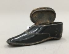 A Victorian snuff shoe