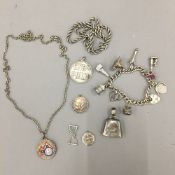 A small quantity of silver items (87.