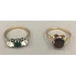 Two 9 ct gold dress rings (4.