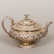 A George IV silver teapot, hallmarked London 1826,