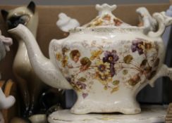 A small quantity of miscellaneous decorative china, etc.