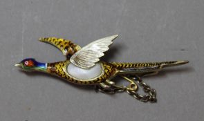 A 9 ct gold and enamelled brooch formed as a pheasant (4.