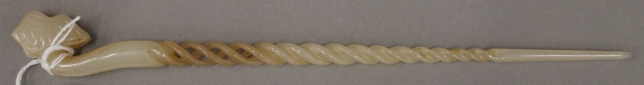 A jade twist hairpin