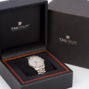 A Tag Heuer Professional 200 meter stainless steel cased divers watch, reference 962.